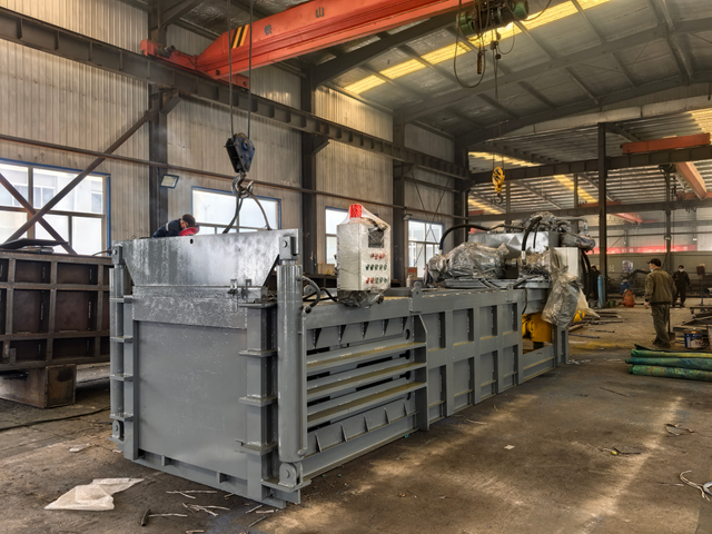 Horizontal Baler